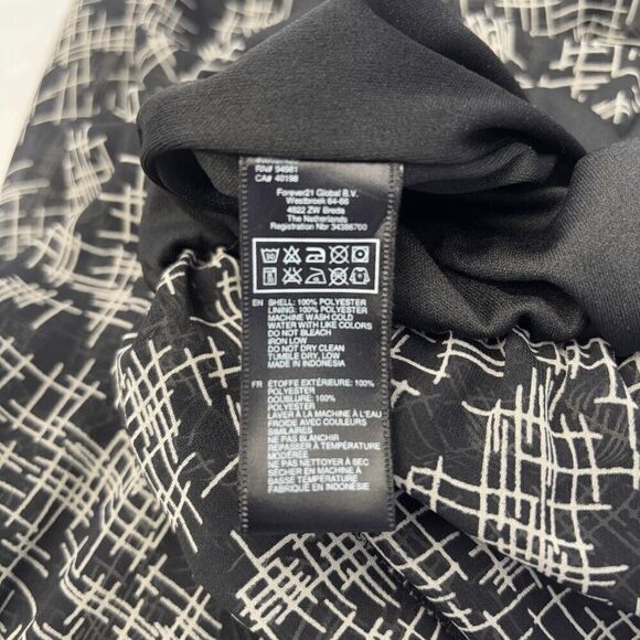 Forever 21 Jumpsuit Black & White Romper Sleeveless Collar Wide Leg High Waisted - Picture 4 of 9